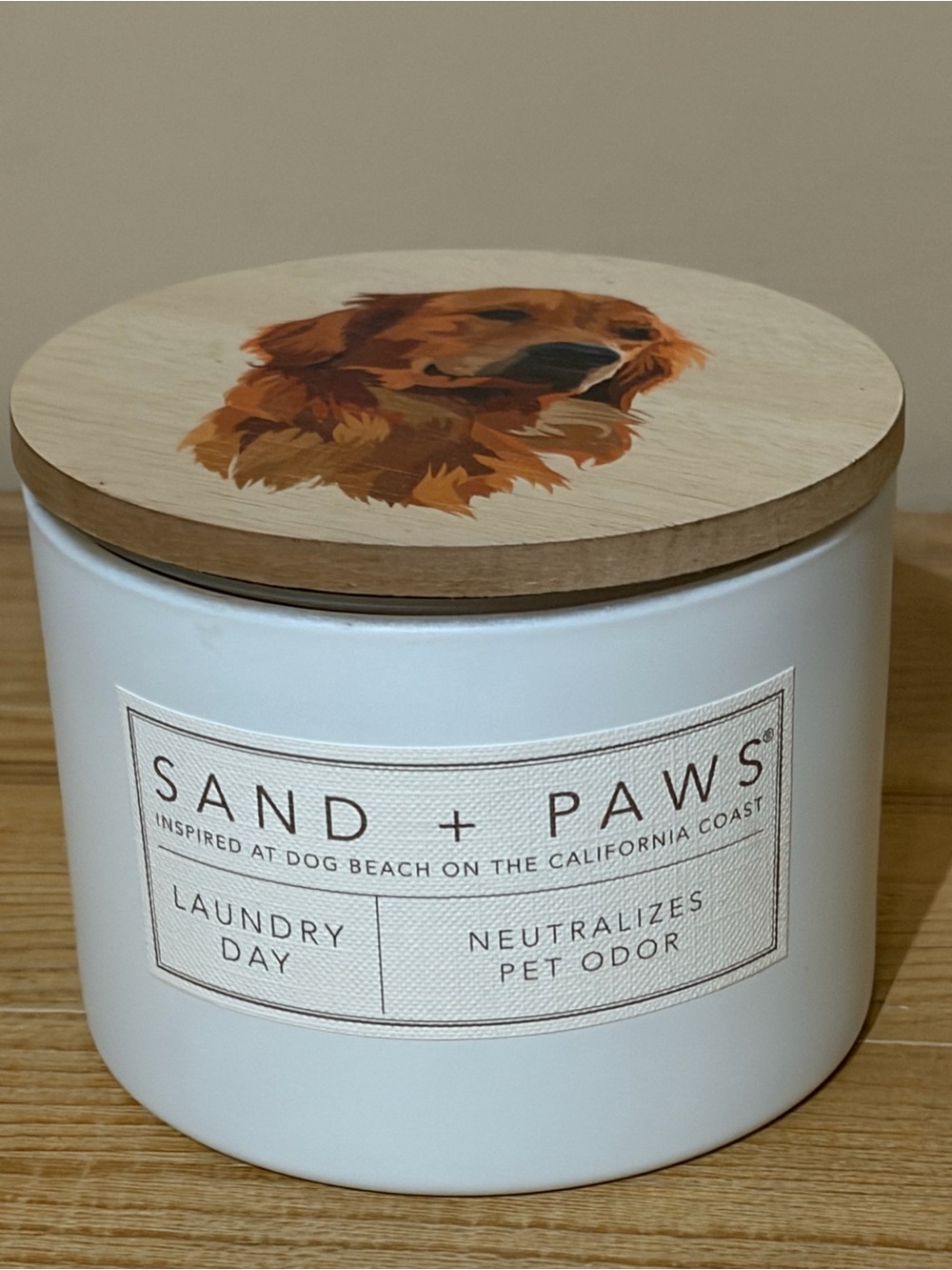 Golden Retriever SAND + PAWS Laundry Day Candle — White with Wood Lid